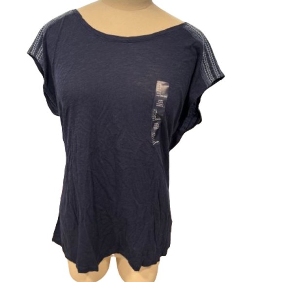 Gap Short Sleeve Scoop Neck, Embroidery shoulders Tee Shirt size L Navy NWT - Picture 1 of 2